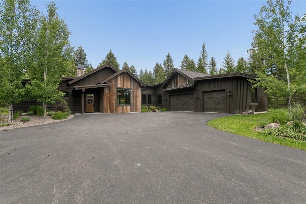 1583 Whitefish Village Drive Whitefish Singlefamil