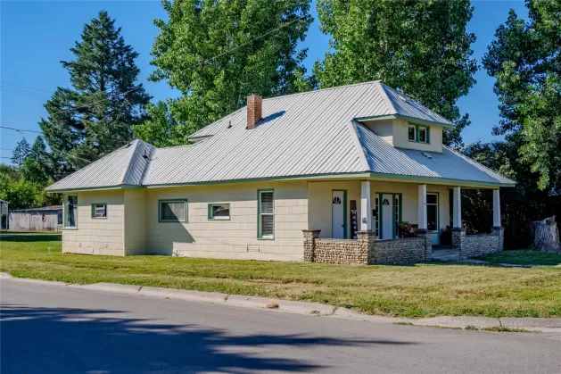 322 Nevada Avenue Libby Singlefamilyresidence 3 Be