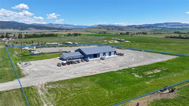 4775 York Road Helena Buildingland Waterfront 1192