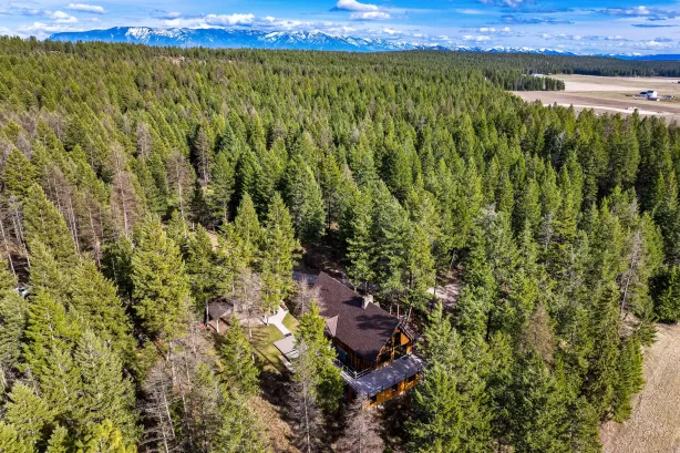 1085 K M Ranch Road Whitefish Singlefamilyresidenc