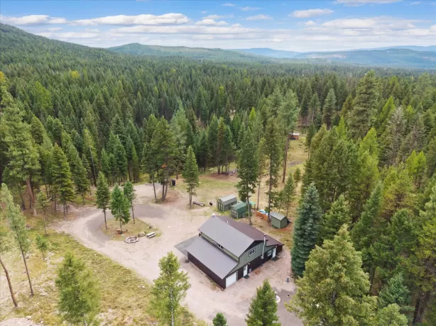 153 Moose Lane Seeley Lake Singlefamilyresidence 1