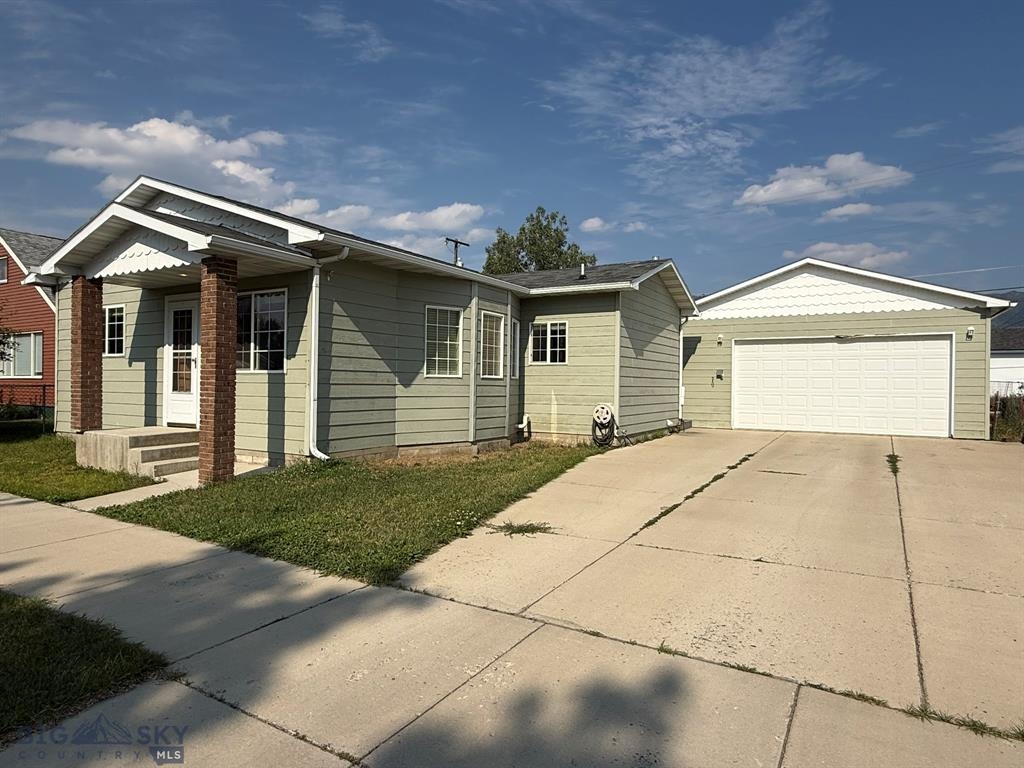 1856 Phillips Avenue Butte Singlefamilyresidence 2