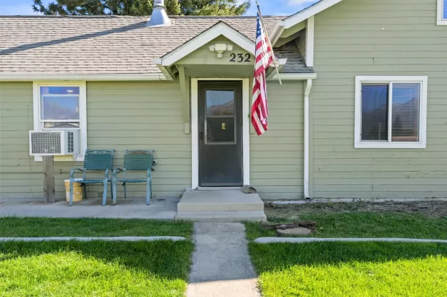 232 Honey Lane Hamilton Singlefamilyresidence 2 Be