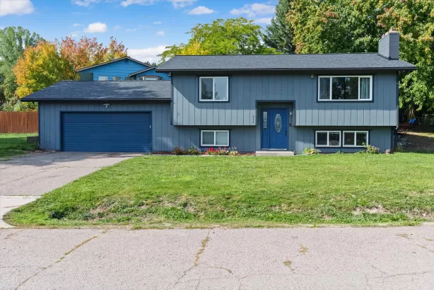 215 Barclay Street Lolo Singlefamilyresidence 4 Be